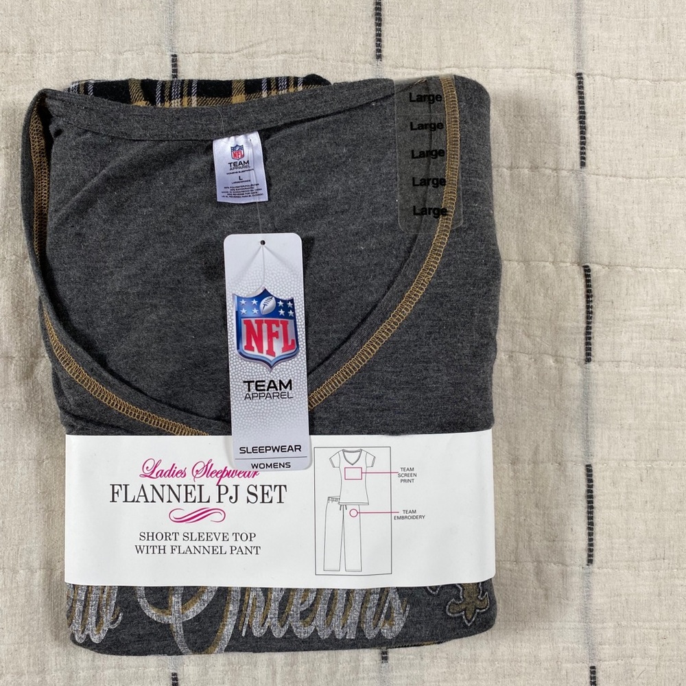 NWT NFL Saints Women’s Pajamas Size Large